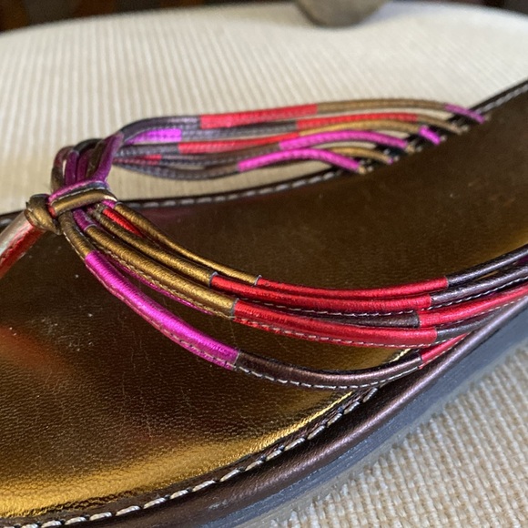 Donald J. Pliner - Bronze, Red and Magenta Sandal 11m - Picture 6 of 8